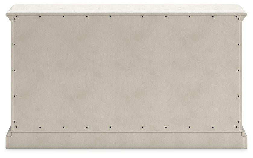 Arlendyne Dining Room Set