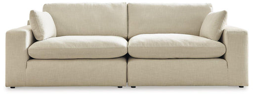 Elyza Sectional image