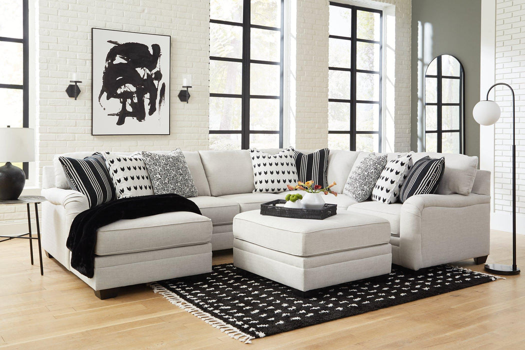 Huntsworth Living Room Set